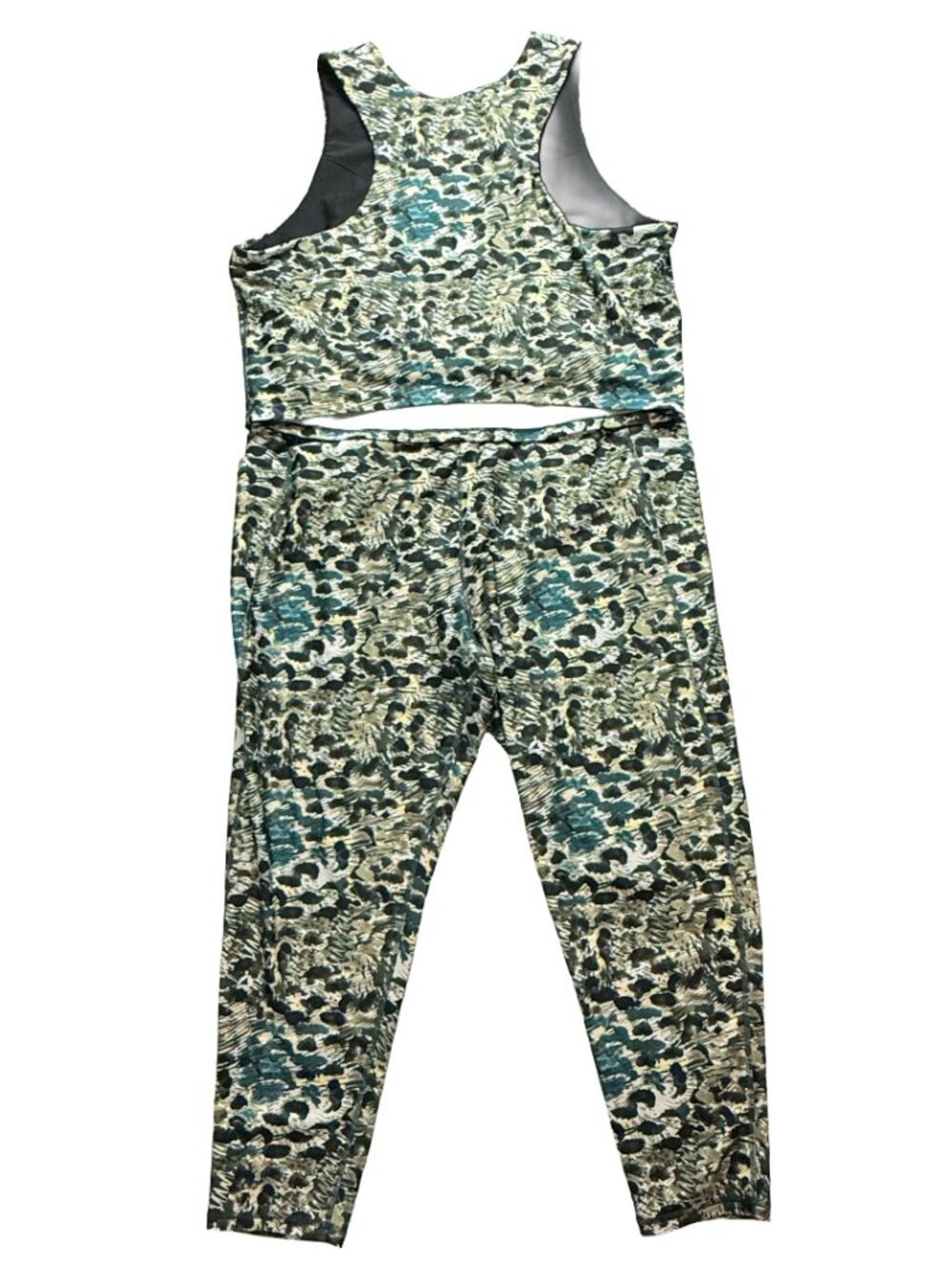Kinesis Women’s 3X Activewear Set Abstract Print Tank Capri Leggings Plus Size